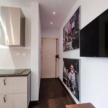 Lägenhet Casa Peschiera By Rentbeat *